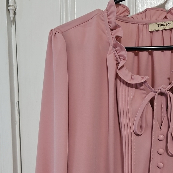 Chic Pink Ruffled Tie Front Blouse - Picture 5 of 11
